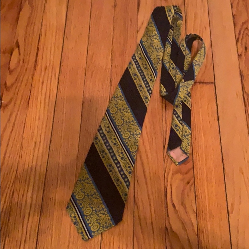 Tie